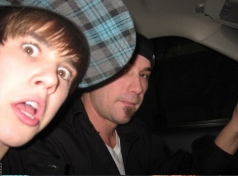 justin-dad-jeremy-justin-bieber-9357714-499-368.jpg
